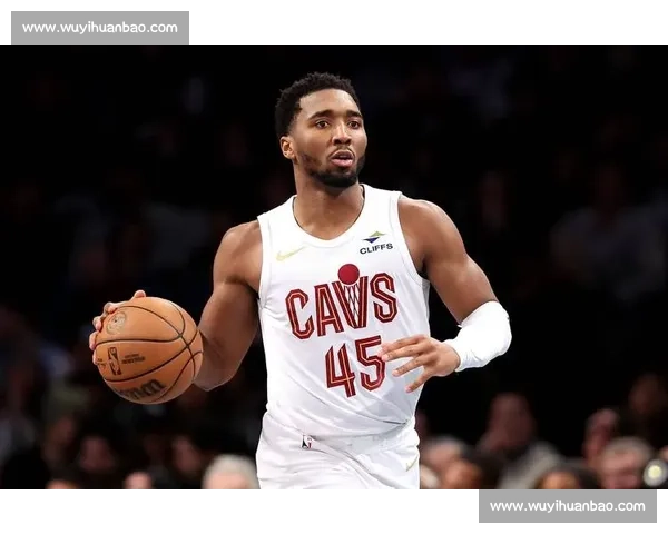 爆发式蜕变！小米切尔季后赛场均 15+6 创生涯新高，热火 2400 万续约锁定后场未来