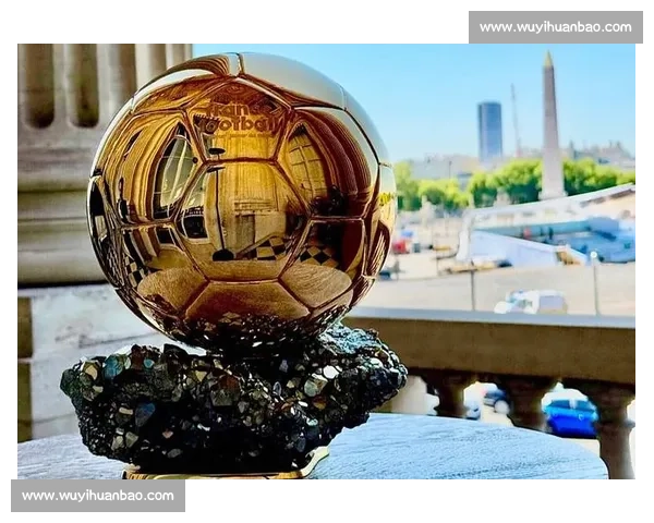 纳斯里：亚马尔天赋更胜一筹，登贝莱赛季表现更配金球奖