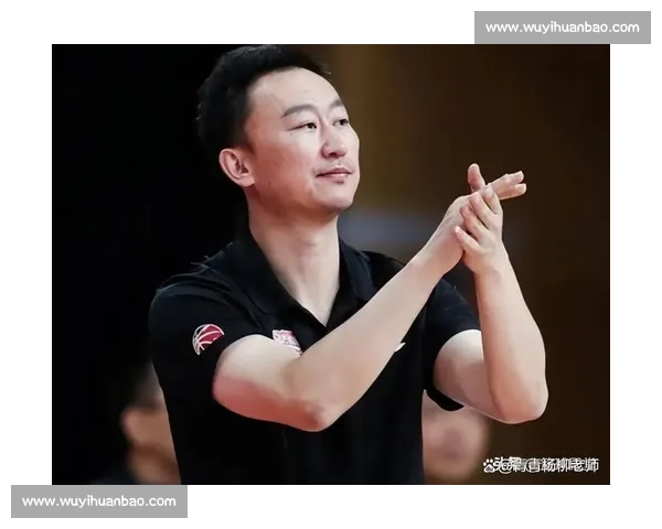 杨瀚森登陆 NBA 后青岛男篮重建：三核成型，刘维伟如何破局内线困局？